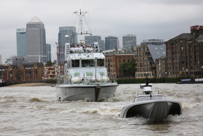 Earlier this week, UK’s Maritime Autonomy Surface Testbed (MAST), an unmanned surface vessel (USV) based on the innovative Bladerunner hull shape, underwent tidal trials on the Thames.