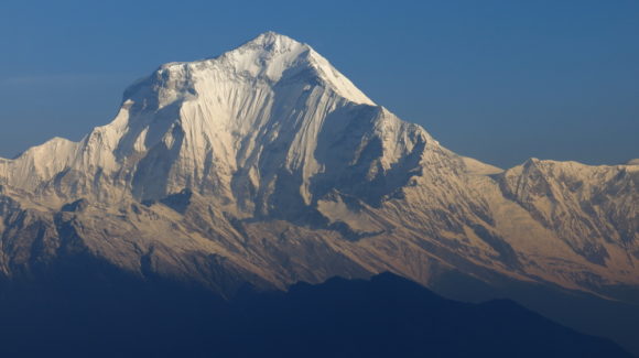 Military team climb mountain for medical research