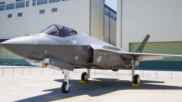 The first Japanese-assembled F-35A has been unveiled at Mitsubishi Heavy Industries’ (MHI) Komaki South F-35 Final Assembly and Check Out (FACO) facility in Nagoya.