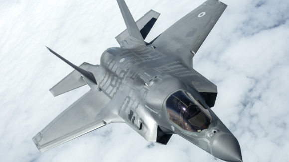 UK fighter pilots fly F-35 Lightning straight from training for first time