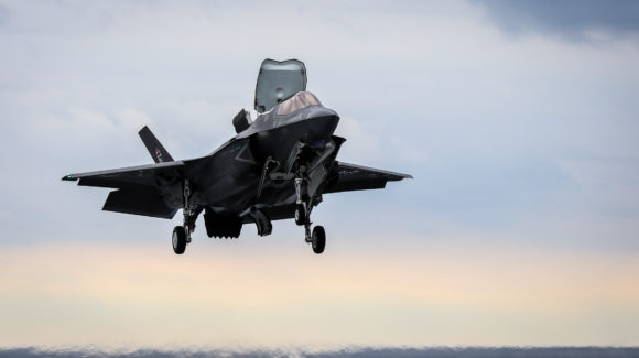 F-35B PILOT CONDUCTS WORLD FIRST SHIPBORNE ROLLING VERTICAL LANDING ONBOARD HMS QUEEN ELIZABETH