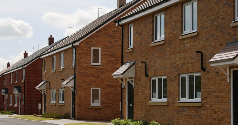 Defence secretary extends veterans housing offer