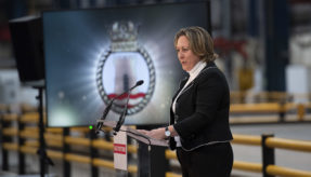 First steel cut for HMS Cardiff