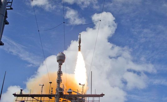 Raytheon, Missile Defense Agency sign landmark $2 billion contract