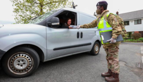 Military personnel help to accelerate UK vaccine programme