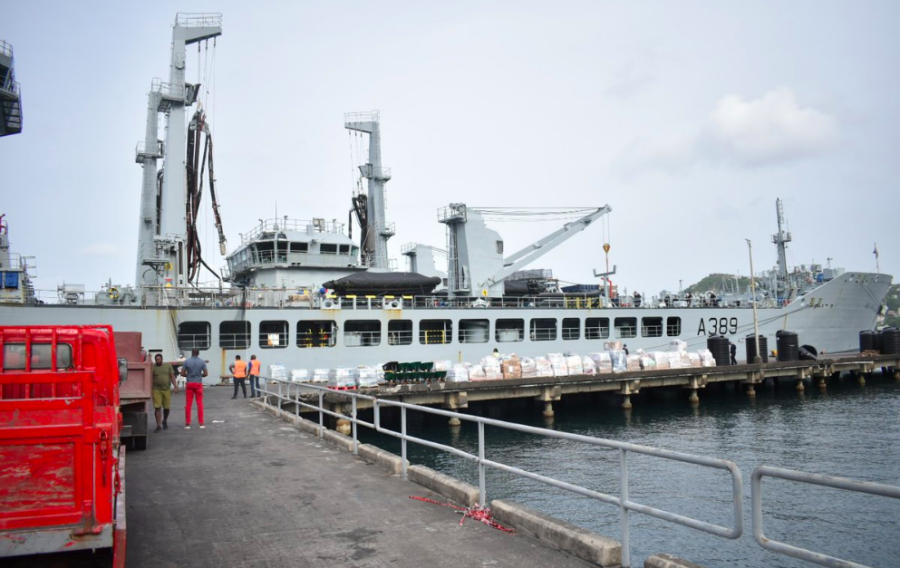 Royal Navy delivers 75 tonnes of aid to Caribbean island