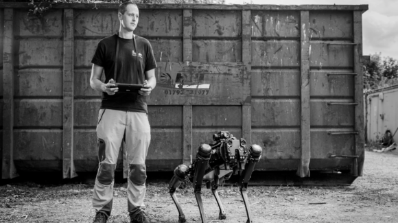 DE&S partners with British Army to test Ghost V60 robotic dogs