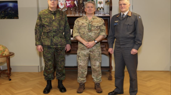 Commander Strategic Command meets senior personnel in Finland