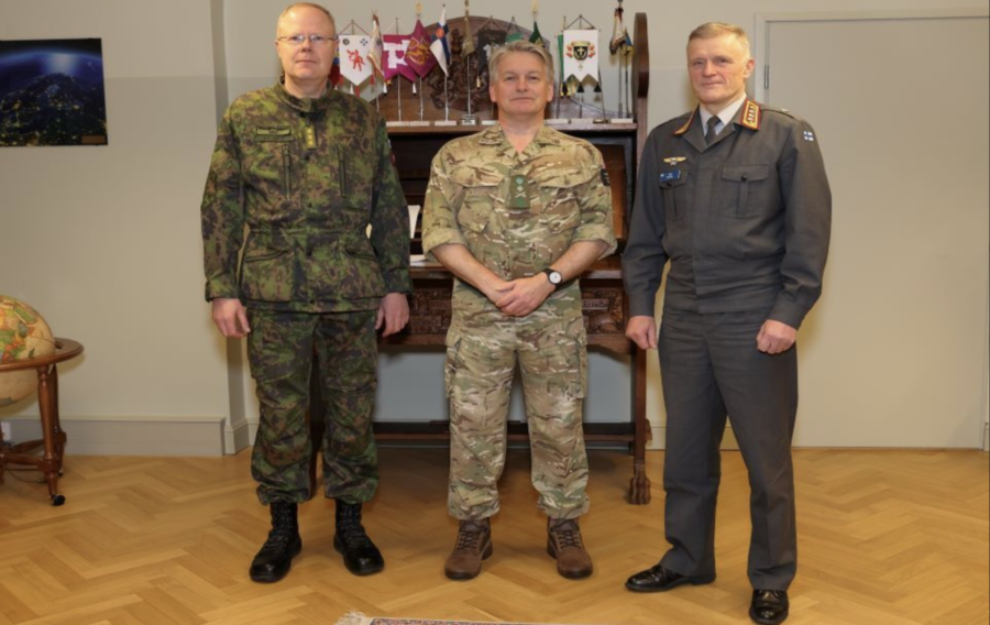 Commander Strategic Command meets senior personnel in Finland