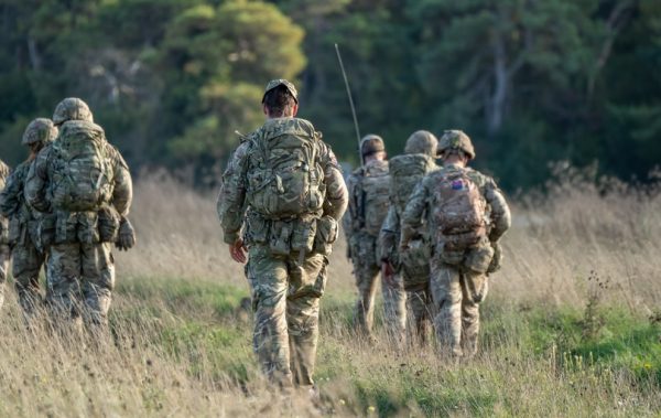 British soldiers are to receive high-tech rifle sights, helping them to better track and shoot the enemy in dark conditions, under a new contract announced by the MOD.