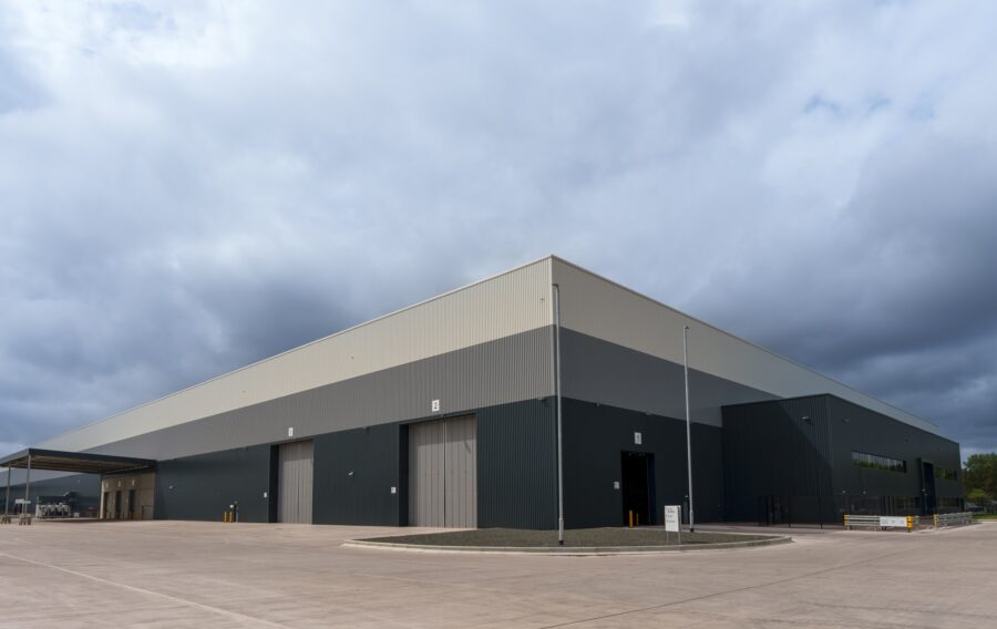 Construction of the Ministry of Defence’s (MOD) new state-of-the-art warehouse facility at Longtown in Cumbria is complete. 