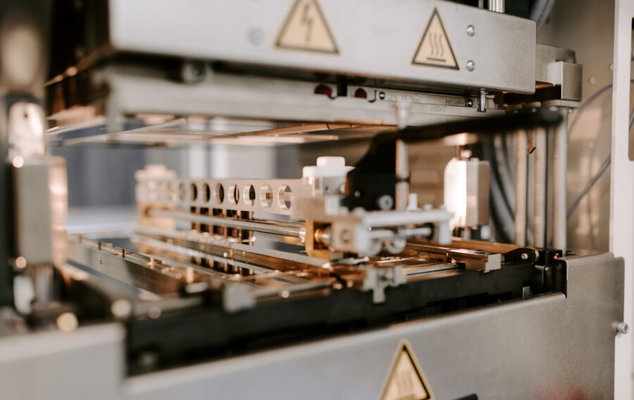 Supported by the Defence Technology Exploitation Programme (DTEP) through UK Defence Innovation, Filtronic has developed high-power plastic packaging for Gallium Nitride (GaN) semiconductor