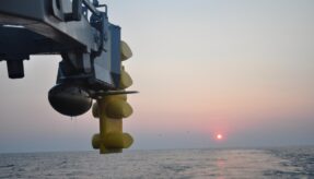 Thales Canada has been awarded a contract by Lockheed Martin Canada to supply the S2087 towed array sonar system for the Royal Canadian Navy's future River-class destroyers